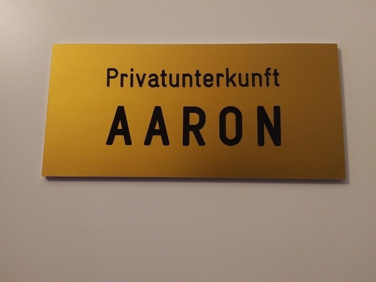Aaron - Privatunterkunft Magdeburg Bagian luar foto